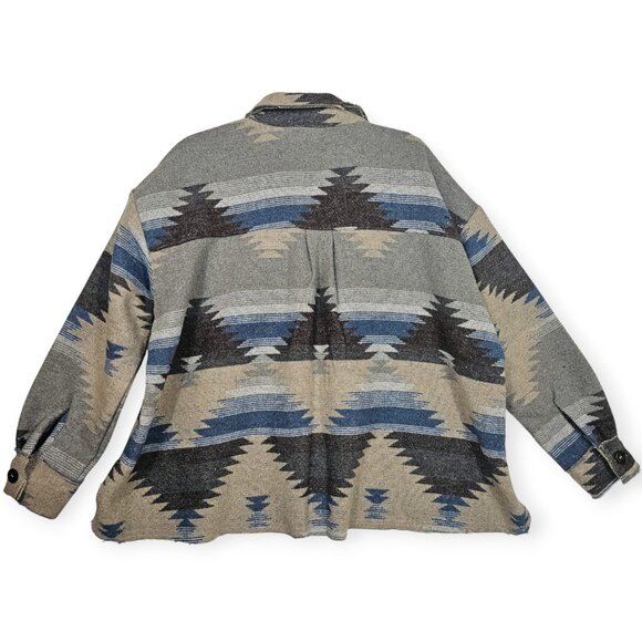 La Miel Southwestern Aztec Blanket Shacket Size S Beige & Blue NWT Boho Style - Picture 3 of 7